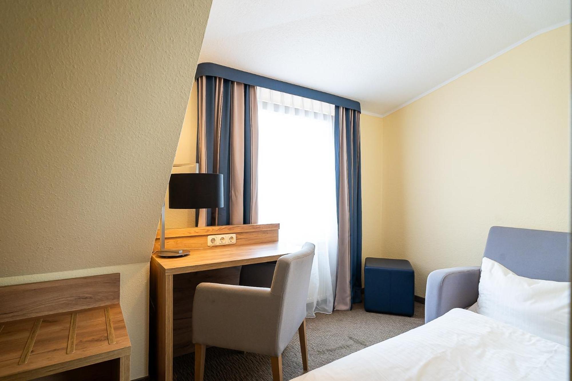 Sleepbeeone Wilhelmshaven Ξενοδοχείο Εξωτερικό φωτογραφία