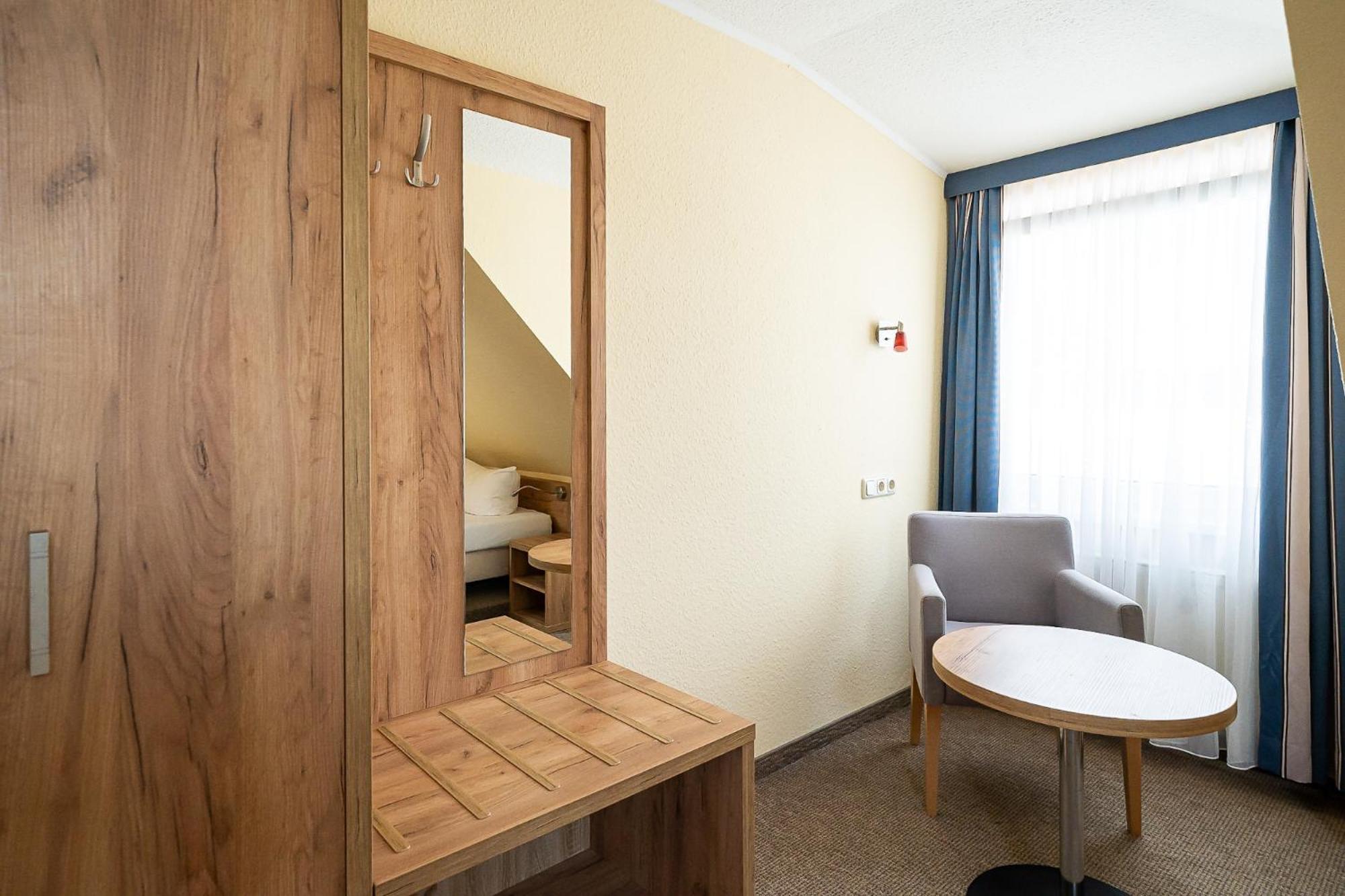 Sleepbeeone Wilhelmshaven Ξενοδοχείο Εξωτερικό φωτογραφία