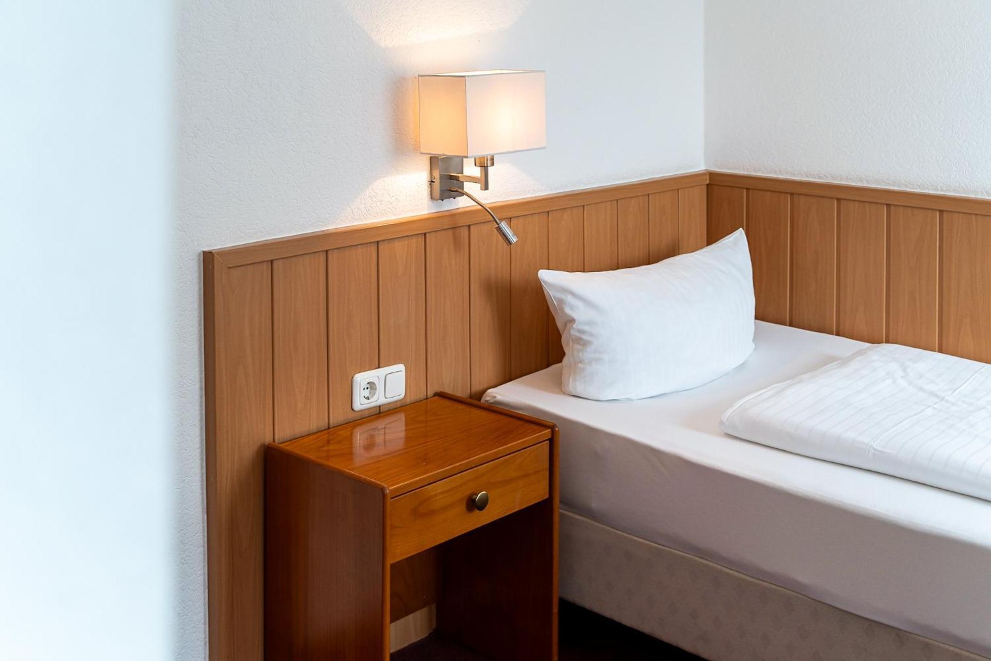Sleepbeeone Wilhelmshaven Ξενοδοχείο Εξωτερικό φωτογραφία