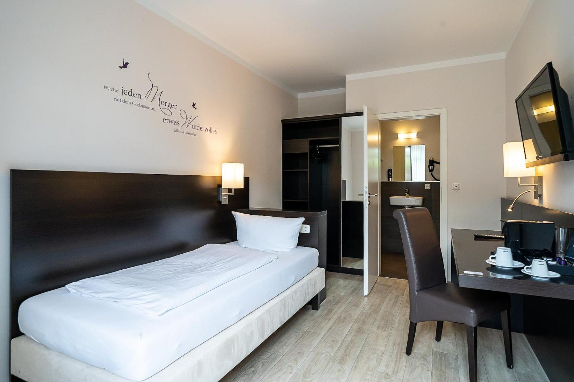 Sleepbeeone Wilhelmshaven Ξενοδοχείο Εξωτερικό φωτογραφία