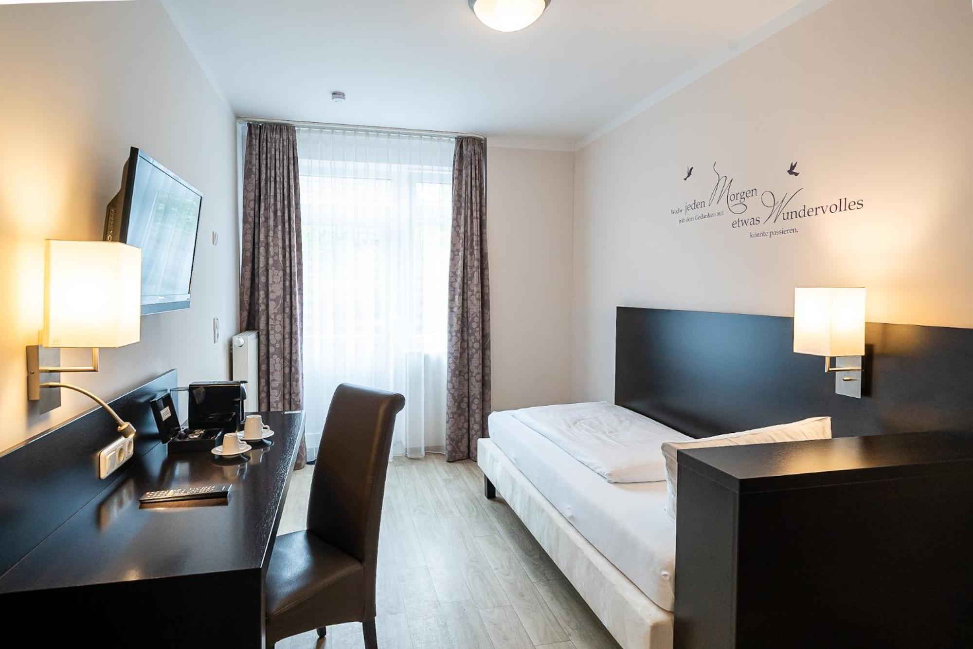 Sleepbeeone Wilhelmshaven Ξενοδοχείο Εξωτερικό φωτογραφία